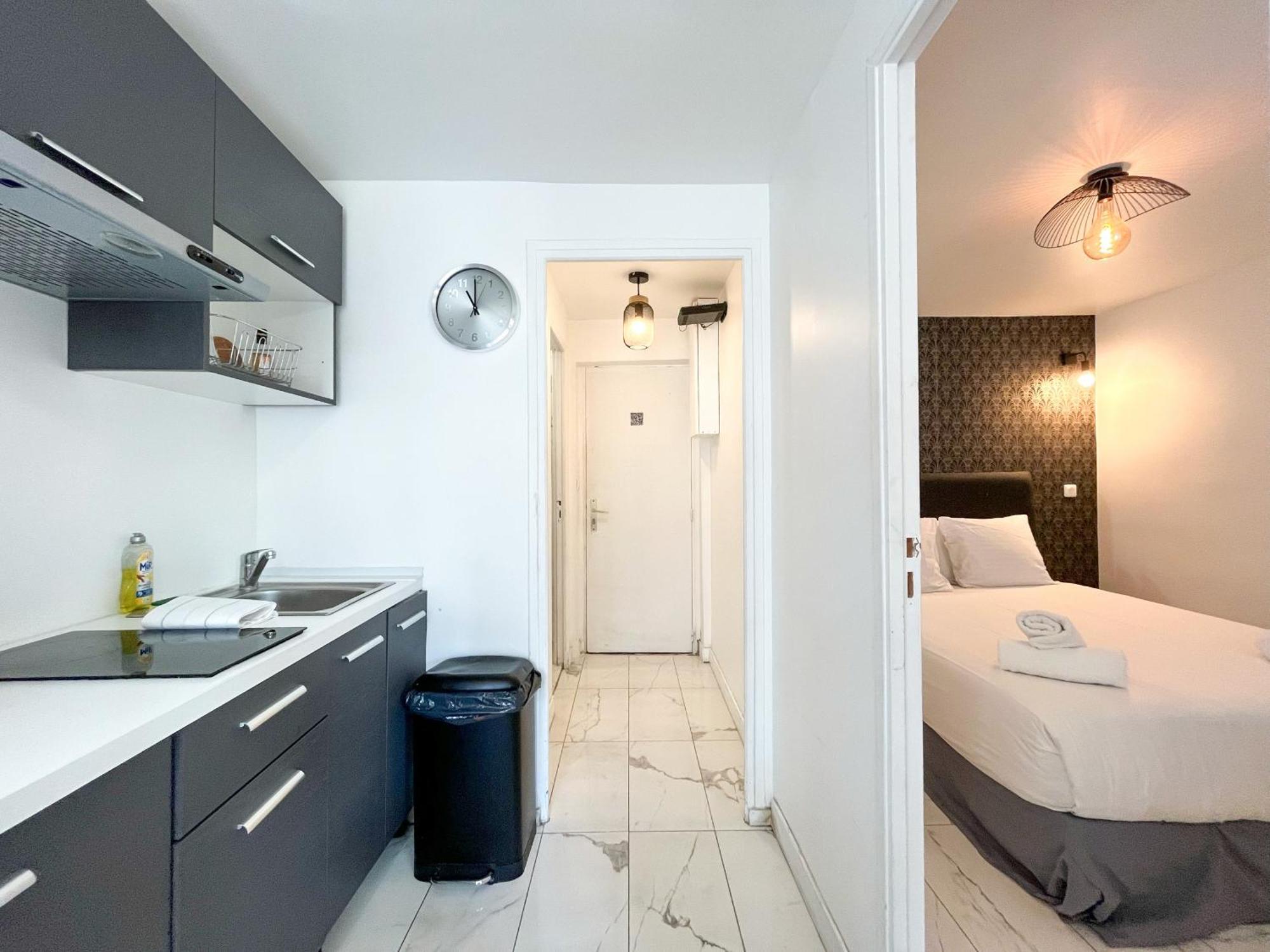 Appartamento 143 - Urban Charming Flat In Center Of *