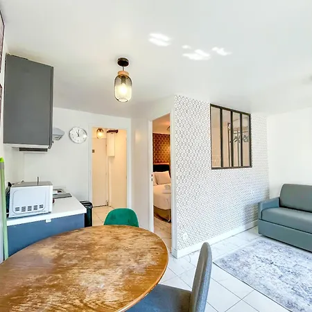 Appartamento 143 - Urban Charming Flat In Center Of