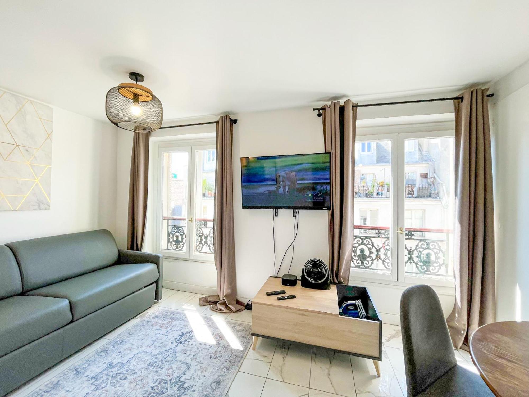 143 - Urban Charming Flat In Center Of Parigi